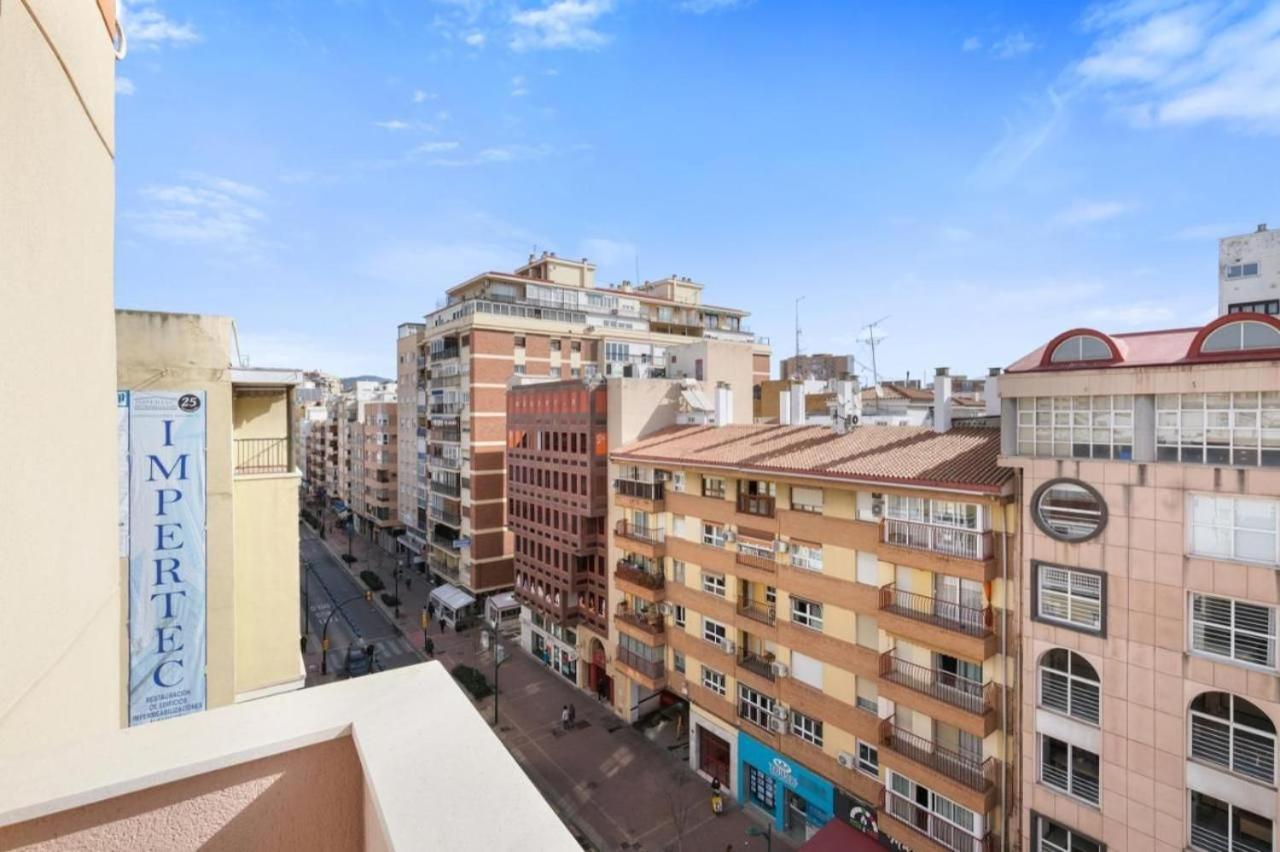 Apartamento En Calle Cuarteles De Dos Habitaciones Málaga Eksteriør billede